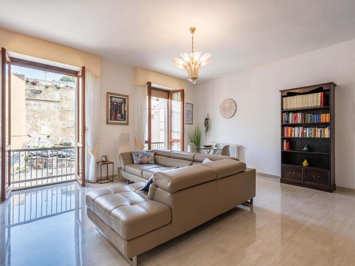 Apartment On Shopping Street Cagliari Exteriér fotografie