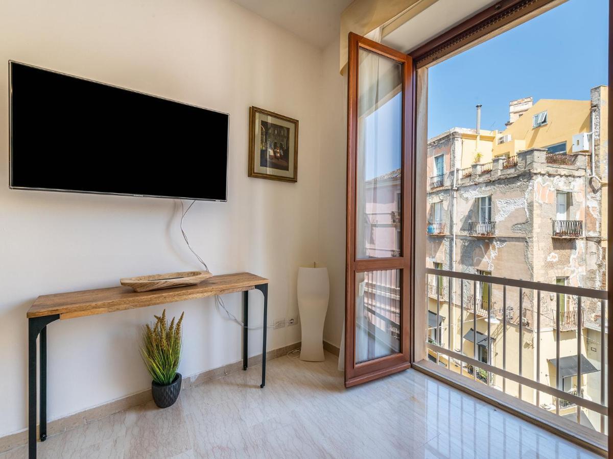 Apartment On Shopping Street Cagliari Exteriér fotografie